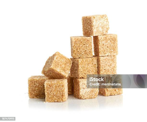 Foto de Marrom Cubos De Açúcar De Canadeaçúcar e mais fotos de stock de Açúcar Mascavo - Açúcar Mascavo, Açúcar Turbinado, Comida