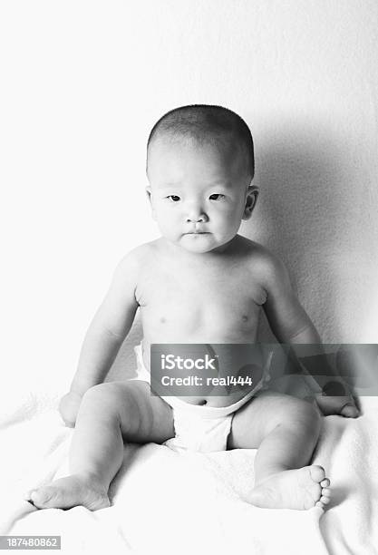 Photo libre de droit de Adorable Bébé Asiatique banque d'images et plus d'images libres de droit de 12-17 mois - 12-17 mois, 2-5 mois, 6-11 mois