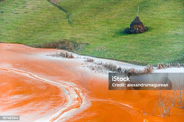 Inquinamento Atmosferico - Fotografie stock e altre immagini di Acido - Acido, Acqua, Antigienico