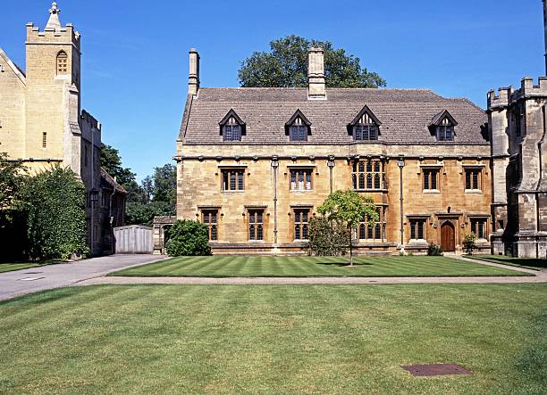 istock College buildings, Magdalen, Oxford. 187483700