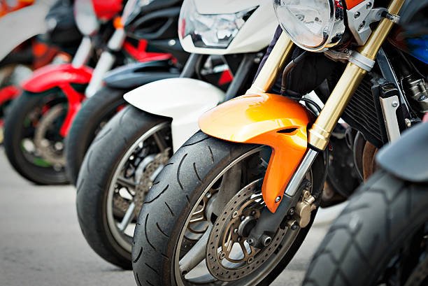motocicletas - radio de rueda fotografías e imágenes de stock