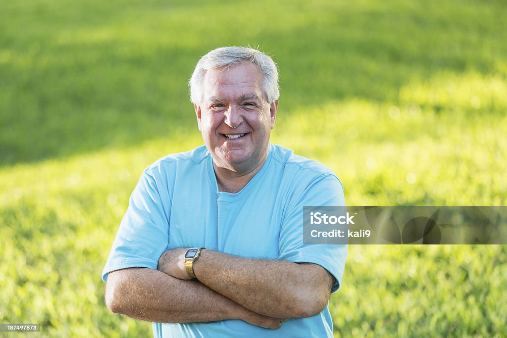 Alter Mann im Freien - Lizenzfrei Blick in die Kamera Stock-Foto