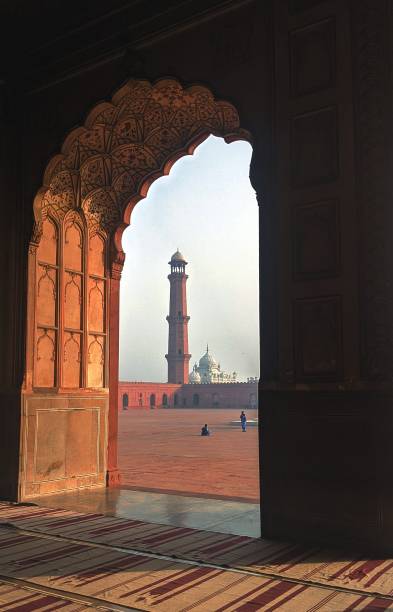 istock Gurdwara view from Badshahi masjid. 1875069279