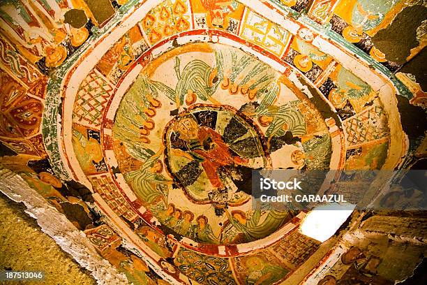 Ihlara Pod Drzewo Kościółs Sufit - zdjęcia stockowe i więcej obrazów Dolina Ihlary - Dolina Ihlary, Anatolia, Architektura