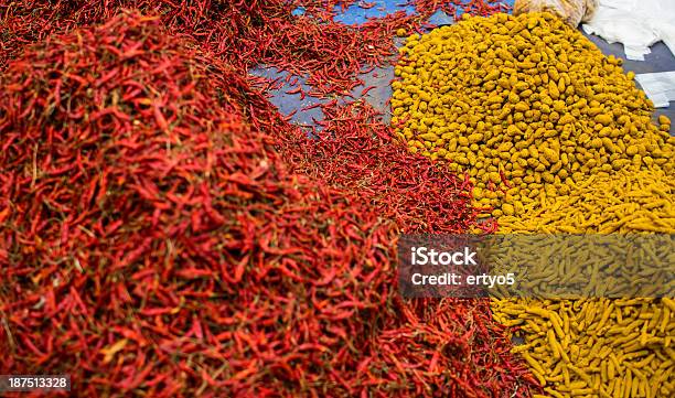 Indian Especiarias Secas - Fotografias de stock e mais imagens de Alimentação Saudável - Alimentação Saudável, Açafrão, Base - Comida e Bebida