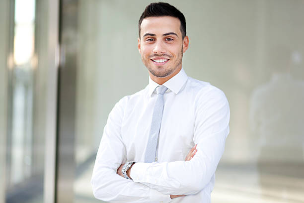 istock Young confident businessman outdoor 187515567