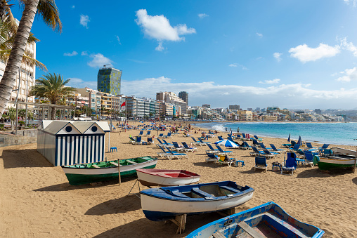 Promenade of Las Canteras Beach (Playa de Las Canteras) in Las Palmas de Gran Canaria, Canary island, Spain. 3km stretch of golden sand is the heart of Las Palmas. One of the top Urban Beaches.