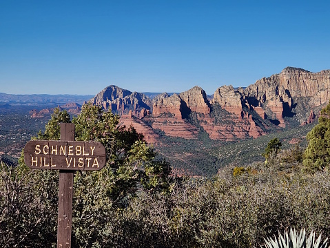 Explore the untouched beauty of Sedona’s iconic red rock formations and lush greenery at Schnebly Hill Vista. A visual journey into Arizona’s natural wonders