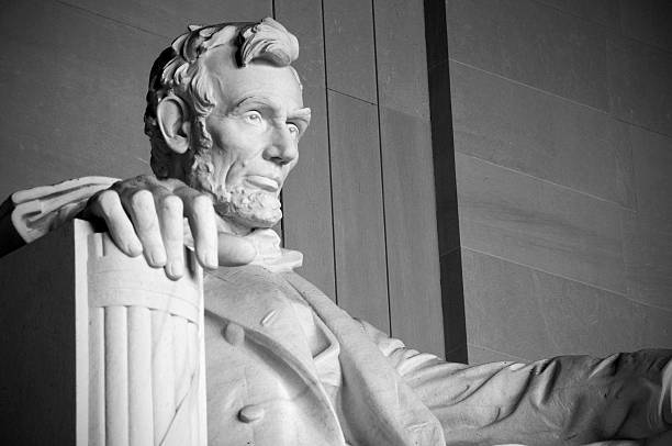 el monumento a lincoln - abraham lincoln washington dc statue president fotografías e imágenes de stock