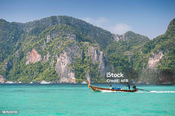 Phiphi Island Tailandia - Fotografie stock e altre immagini di Ambientazione tranquilla - Ambientazione tranquilla, Asia, Baia