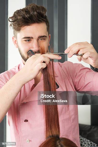 Foto de Cabeleireiro e mais fotos de stock de 20 Anos - 20 Anos, Acessório de Cabelo, Adulto