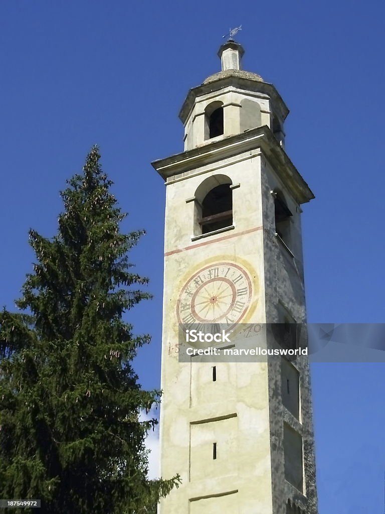 Torre do relógio no St. Moritz - Foto de stock de Relógio de sol royalty-free