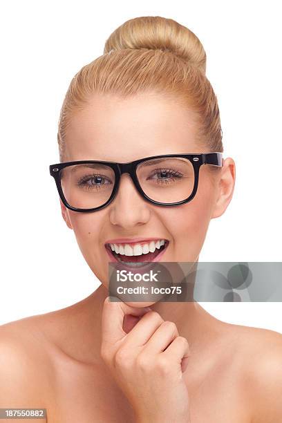 美しい笑顔金髪ブラックのメガネ - 1人のストックフォトや画像を多数ご用意 - 1人, 20代, めがね