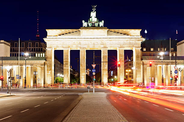 istock Berlin, Brandenburg Gate at night 187557117