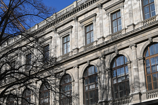 The University of Vienna (Latin Alma Mater Rudolphina Vindobonensis, Rudolphina for short) is the largest university in Austria and in German-speaking countries with around 90,000 students and over 10,000 employees
