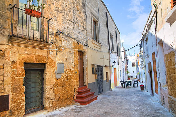 istock Alleyway. Mesagne. Puglia. Italy. 187558552