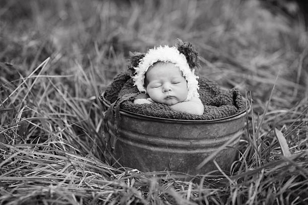 istock Sleeping Newborn Girl 187559541