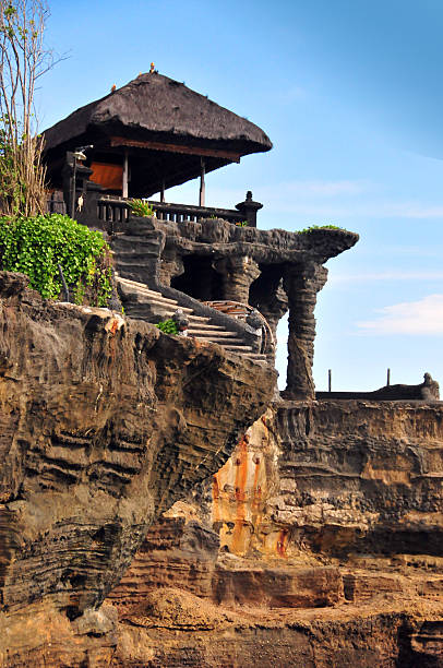 bali, indonezja: świątyni tanah los - travel destinations bali tanah lot temple zdjęcia i obrazy z banku zdjęć