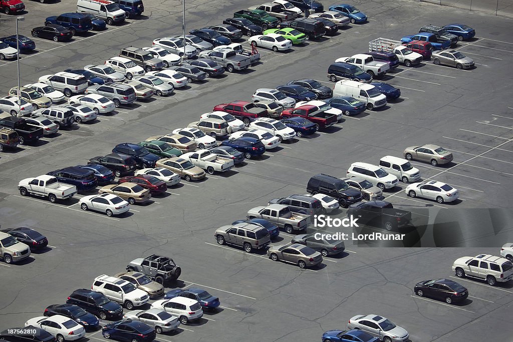 Estacionamento - Foto de stock de Estacionamento de carros royalty-free