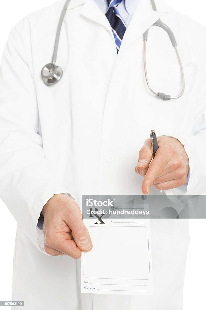 Close-up Of Male, показывая рецепту врача - Стоковые фото Rx - английское слово роялти-фри