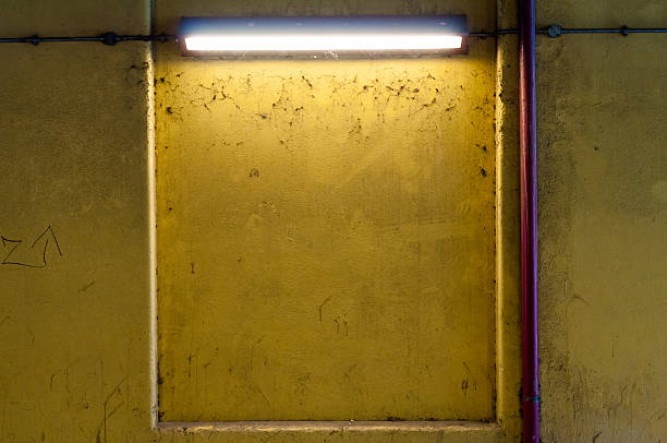 istock Dirty Wall with Strip Light and Drainpip 187564477