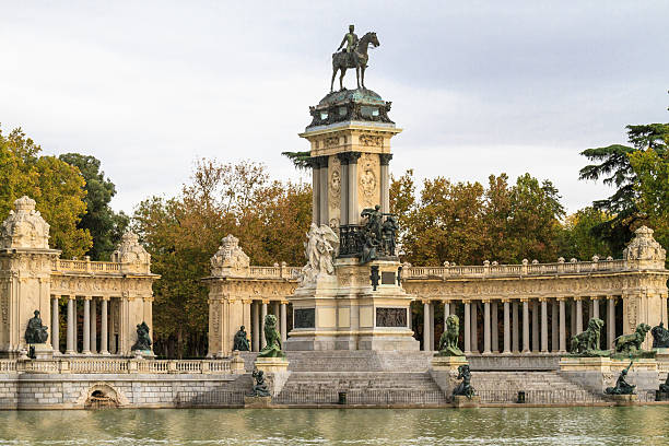 istock Madrid, Retiro Park, Monument to Alonso XII, Spain 187567486