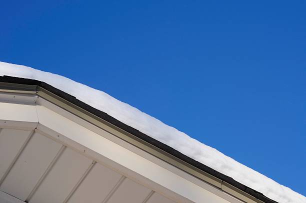istock Roof In Winter 187571366