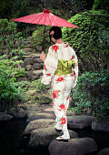 japanische-frau.jpg?b=1&s=170x170&k=20&c=vDpYe9c5OclkxZYkikpy9RtzUzVfCNFC8Ig1-eW5JWw=