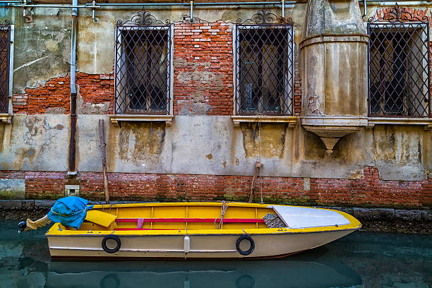 istock Venetian House and Boat, Italy 187574530