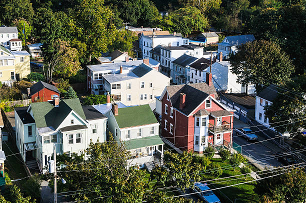 istock Hudson Valley Neighborhood 187574692