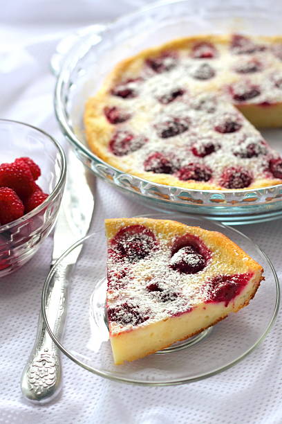 Cottage cheese pie with raspberries