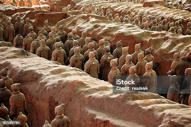 Terracota Warriors Foto de stock y más banco de imágenes de Anticuado - Anticuado, Antiguo, Antropomórfico