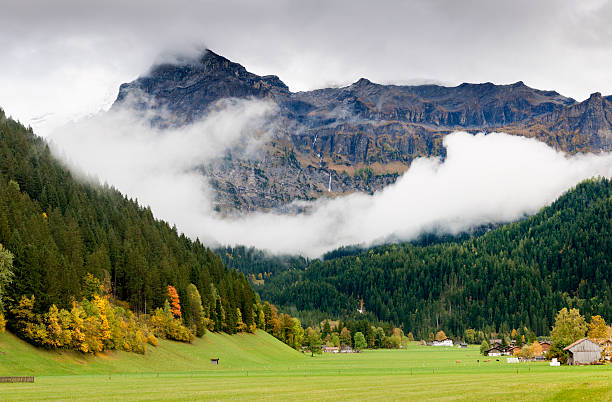 outono paisagem de bernese oberland suíça - wildstrubel imagens e fotografias de stock