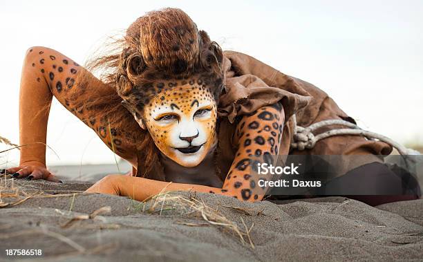 Gepard Frau Stockfoto und mehr Bilder von Bühnenkostüm - Bühnenkostüm, Gepard, Knurren