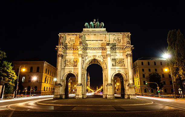 istock Arch of Victory in Munich at night 187589557
