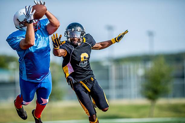 istock Football players 187593196
