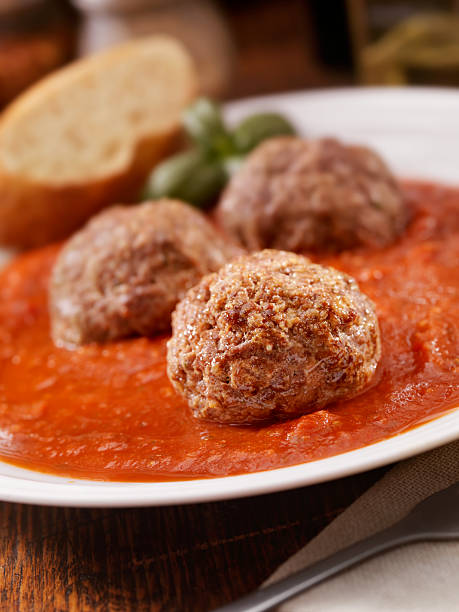 istock Large Meatballs in a Marinara Sauce 187595425