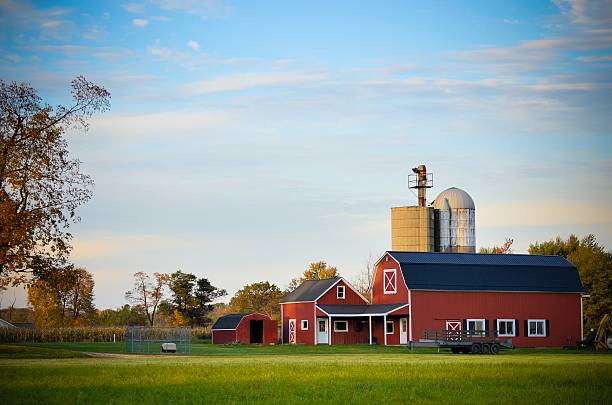 Michigan Farm An idyllic farm in Michigan during autumn. michigan farmland stock pictures, royalty-free photos & images