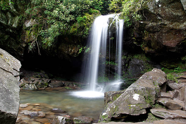 водопад - grotto falls стоковые фото и изображения