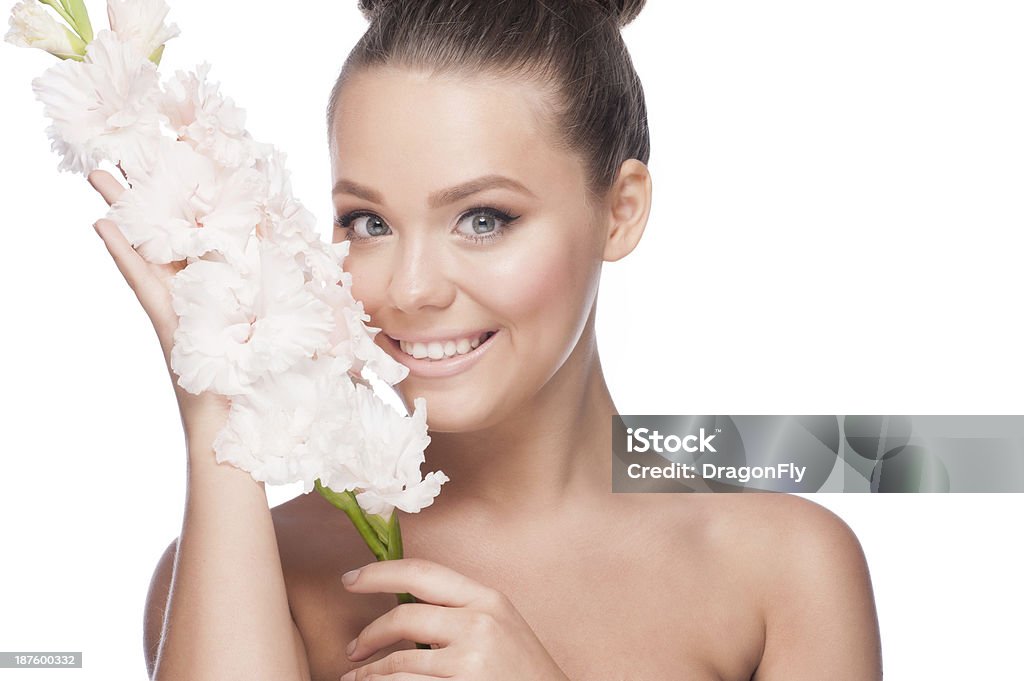 Linda menina com flores - Foto de stock de 20 Anos royalty-free