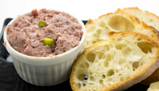 istock Venison's putty and French bread 1876024126