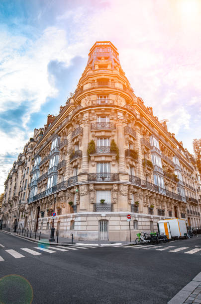 istock Beautiful and historic architecture on Paris street 1876054920