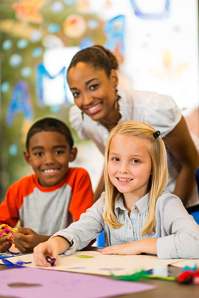 istock Children at Art Center 187612600