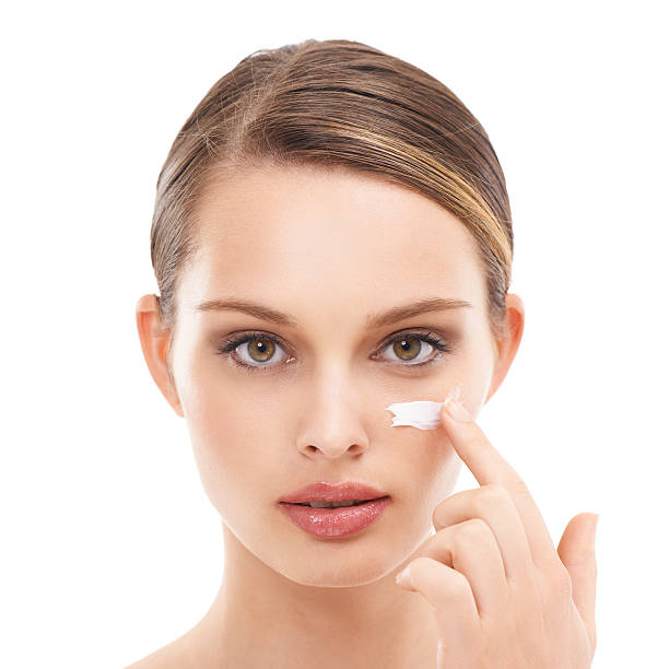 istock Applying a layer of moisture to her skin 187613867