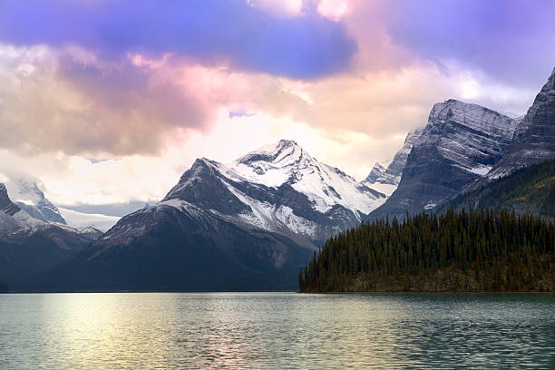istock Maligne Lake, Jasper National Park, Canada 187614370