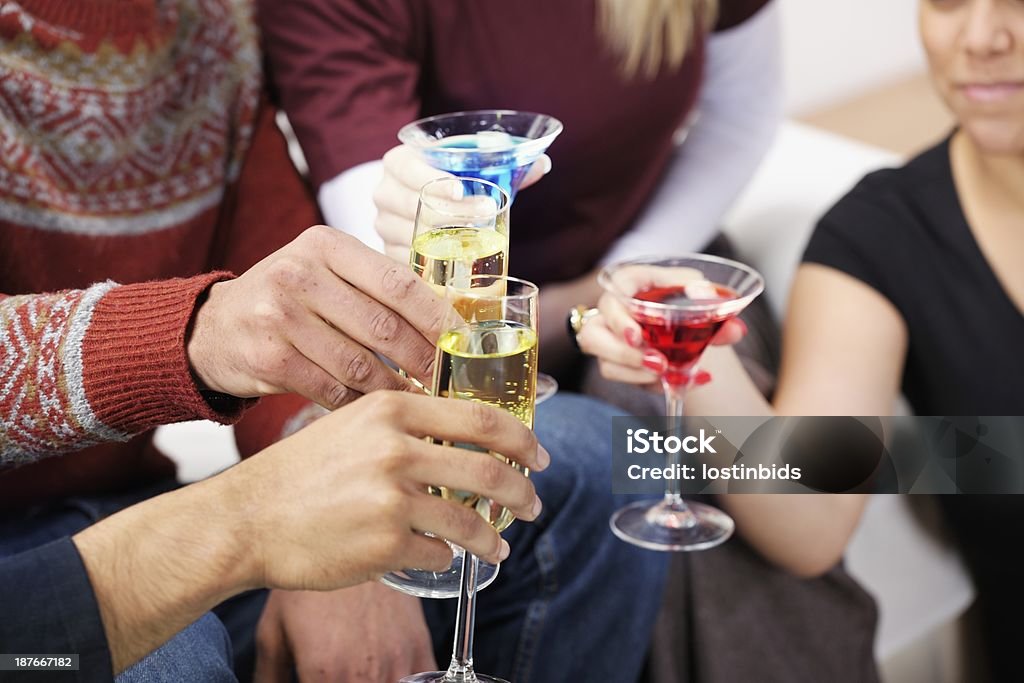 Grupo de personas que bebidas especiales - Foto de stock de Cóctel - Fiesta libre de derechos