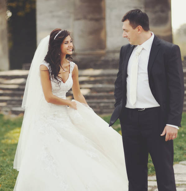 istock young newly wed couple 187670373
