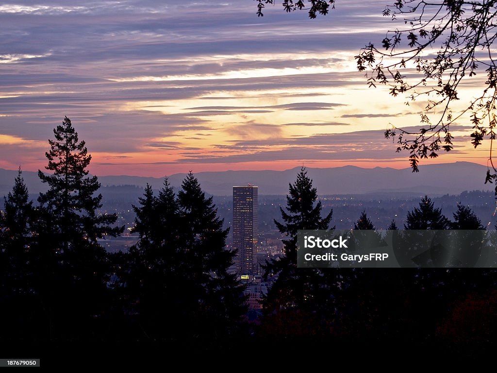 Portland, Oregon-céus nascer do sol no céu do jardim japonês - Foto de stock de Nascer do sol royalty-free