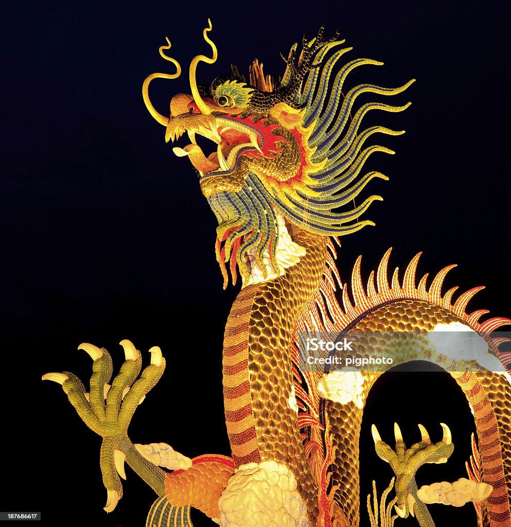 Estilo estatua de dragón chino - Foto de stock de A la moda libre de derechos