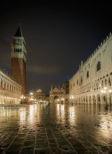 istock Doge's Palace at night, Venice, Italy 187694506